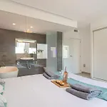 Apartment Finally Chicago Marbella